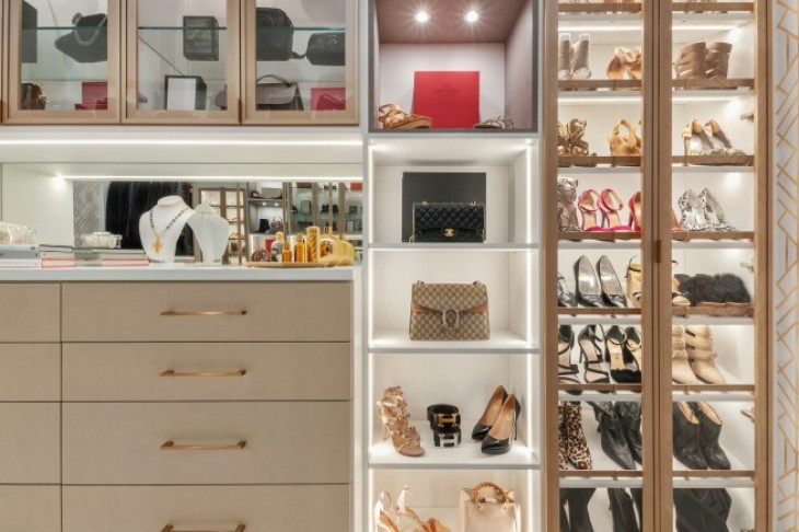 Kombinovanje outfita i parfema: kako postići savršenu sinergiju?